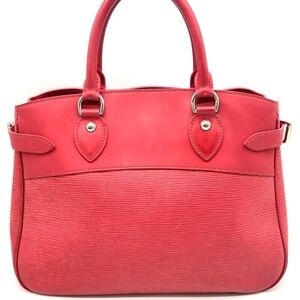 Louis Vuitton Epi Red Passy PM  Hand Bag